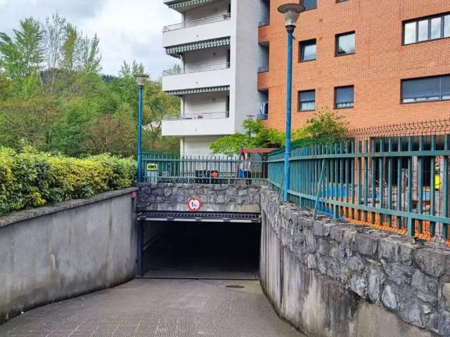 Local Comercial en venta en Mondragón, Guipúzcoa