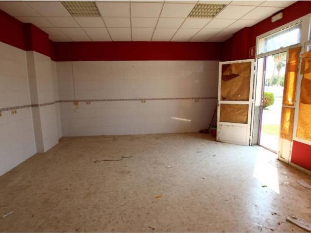 Local Comercial en venta en Montijo, Extremadura