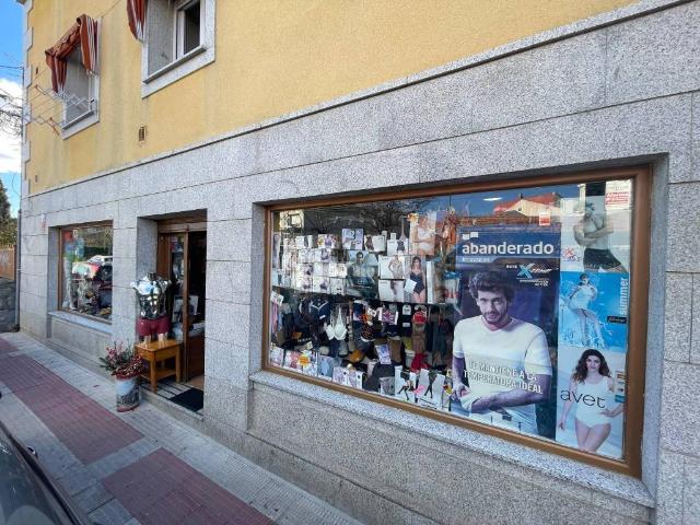 Local Comercial en venta en Moralzarzal, Madrid