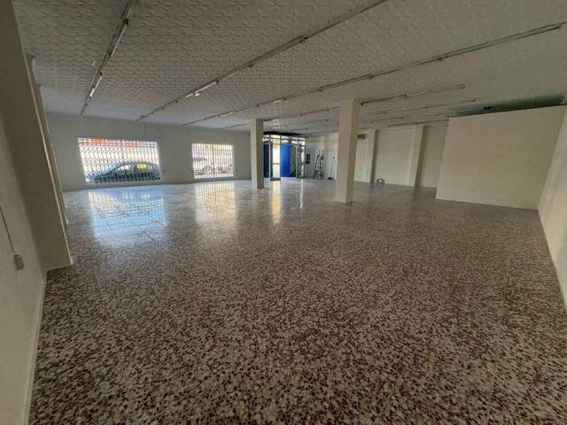 Local Comercial en venta en Morón De La Frontera, Andalucía