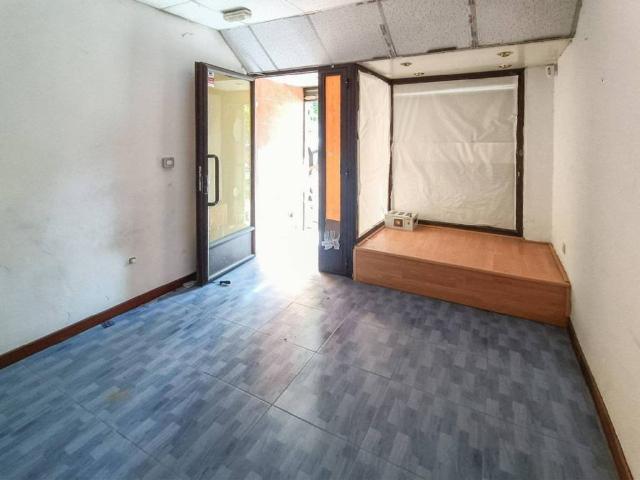 Local Comercial en venta en Villafontana II, Móstoles