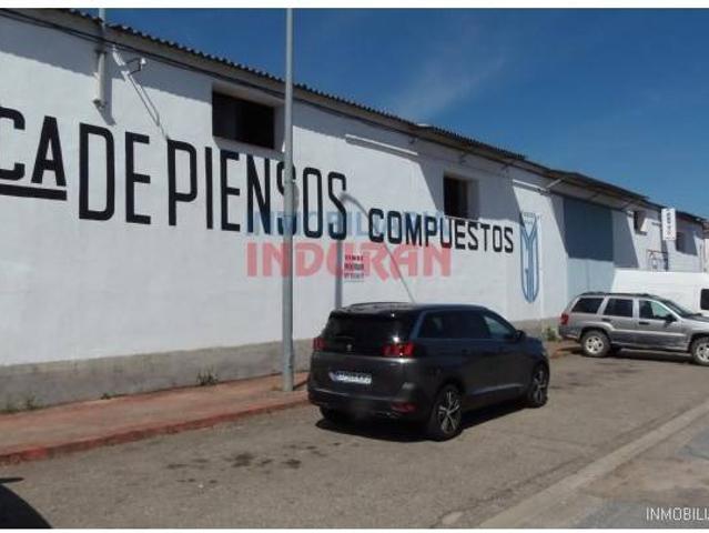 Local Comercial en venta en Navalmoral De La Mata, Extremadura