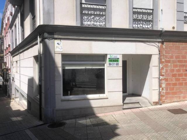 Local Comercial en venta en Navia, Asturias