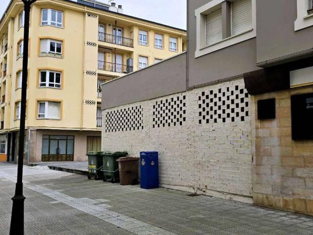 Local Comercial en venta en Navia, Asturias
