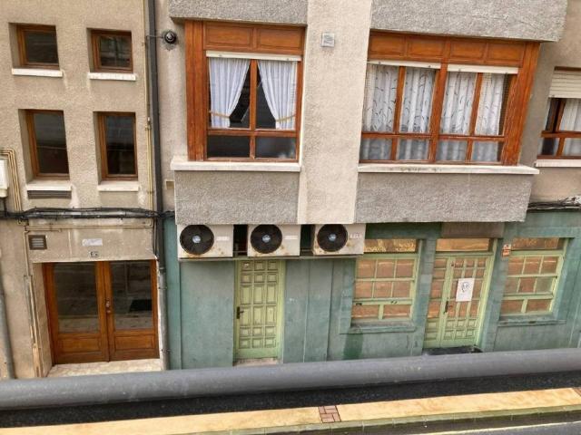Local Comercial en venta en Navia, Asturias