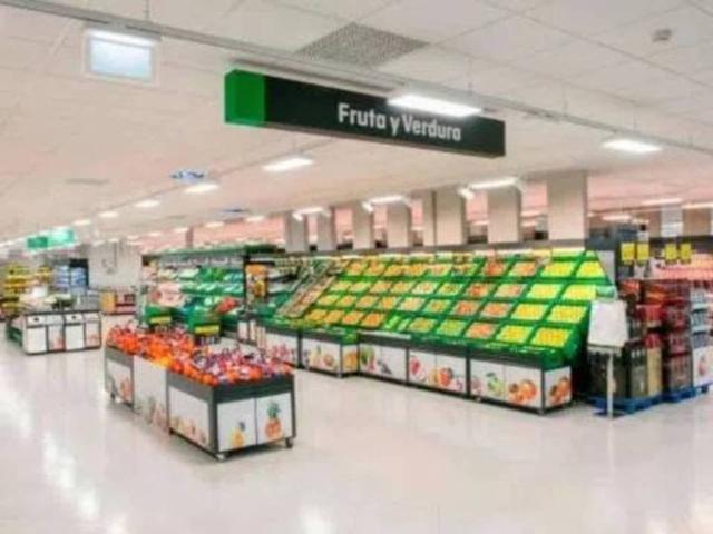 Local Comercial en venta en Noia, Galicia