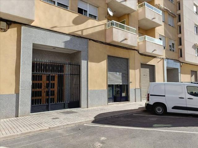 Local Comercial en venta en La Cruz, el Vinalopó Mitjà / El Vinalopó Medio