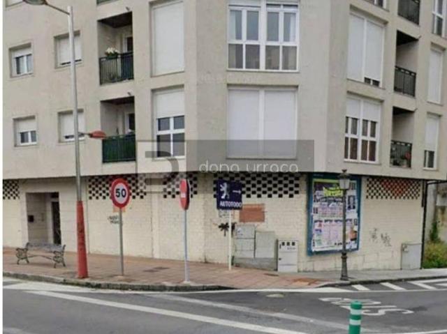 Local Comercial en venta en O Carballiño, Galicia