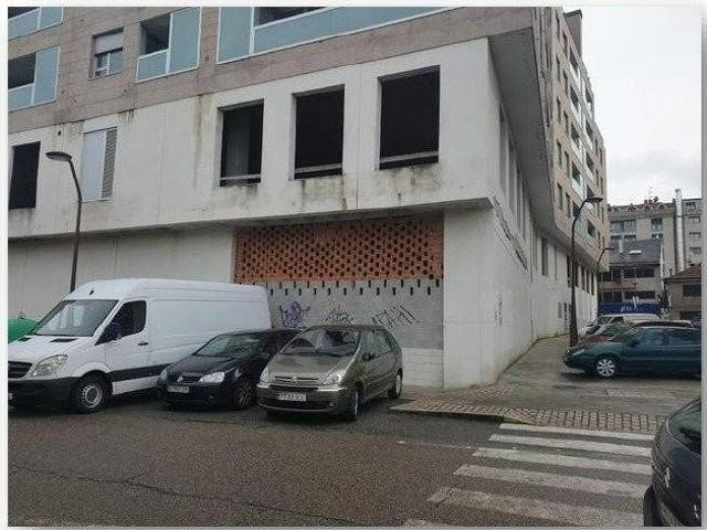 Local Comercial en venta en O Porriño