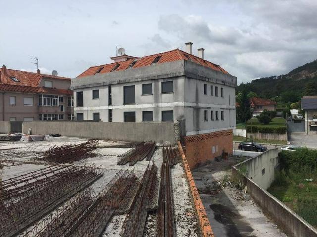 Local Comercial en venta en O Porriño