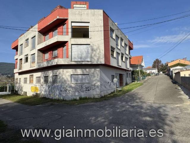 Local Comercial en venta en O Rosal