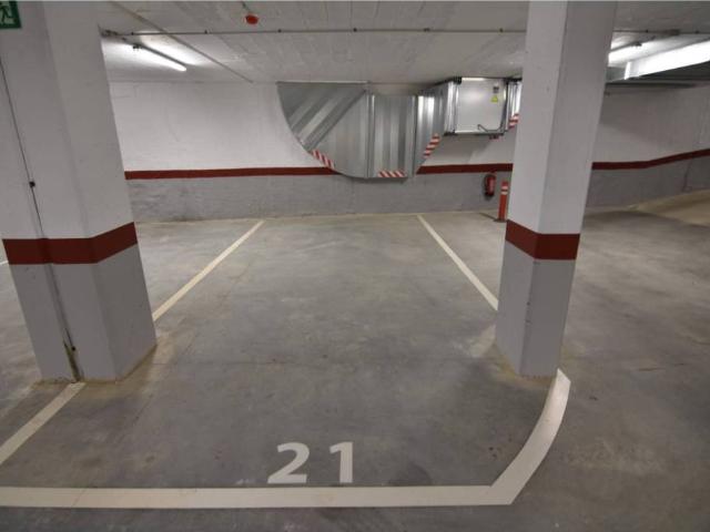 Local Comercial en venta en Oleiros, A Coruña