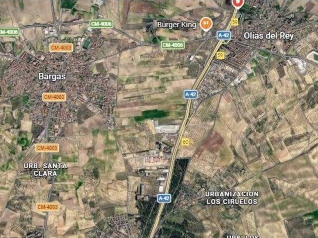 Local Comercial en venta en Olías Del Rey, Castilla-La Mancha