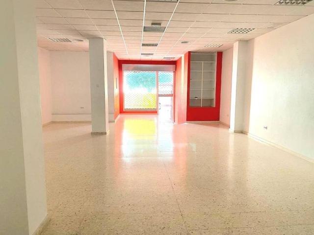 Local Comercial en venta en Olivares, Andalucía