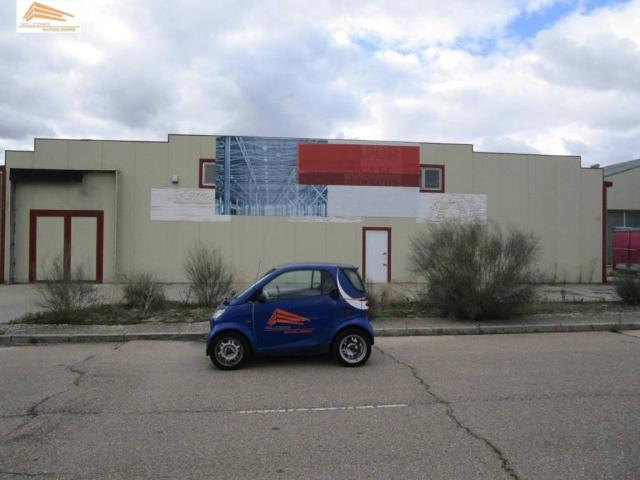 Local Comercial en venta en Olmedo De Camaces, Castilla y León