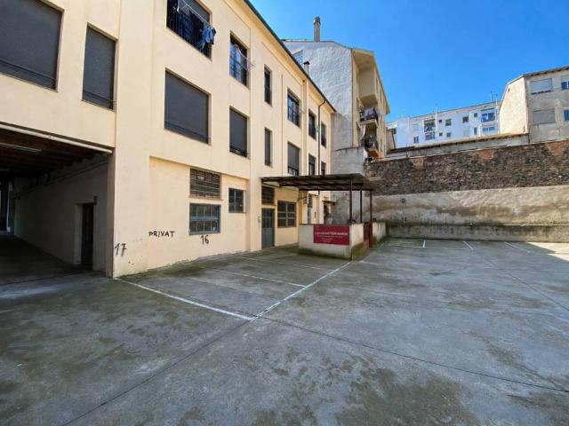 Local Comercial en venta en Sant Pere Màrtir, Garrotxa
