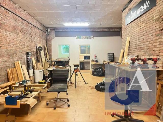 Local Comercial en venta en Olot, Girona