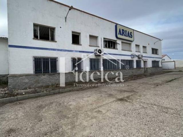 Local Comercial en venta en Orgaz, Castilla-La Mancha