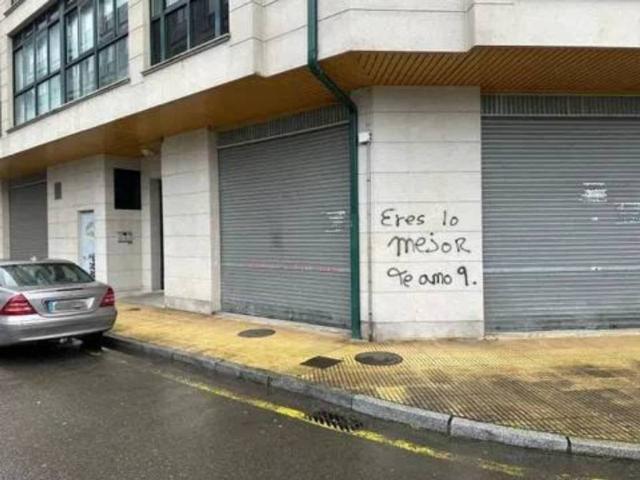 Local Comercial en venta en O Vinteún, Ourense