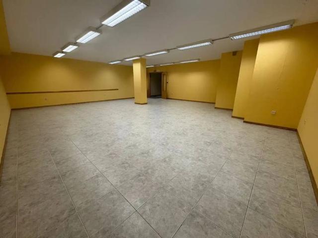 Local Comercial en venta en Oviedo, Asturias