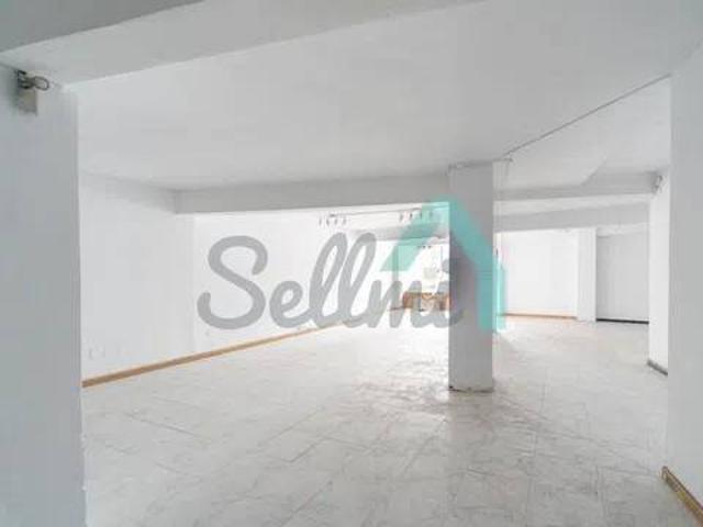 Local Comercial en venta en Oviedo, Asturias