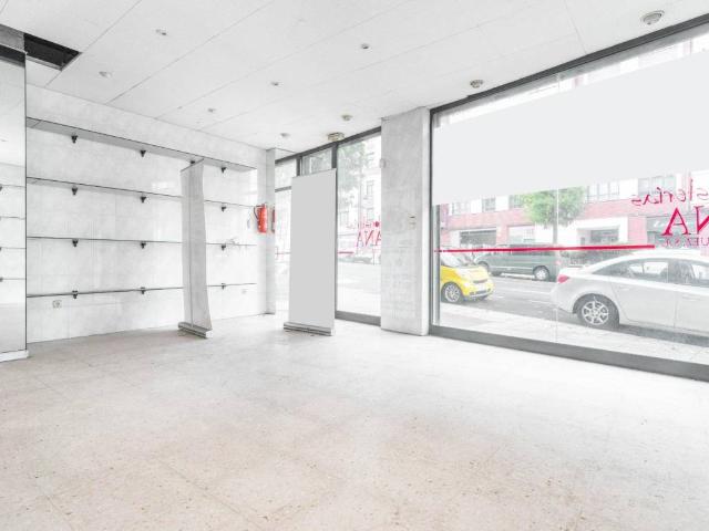 Local Comercial en venta en Oviedo, Montenuño