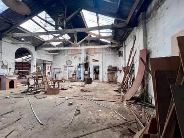 Local Comercial en venta en Oviedo, Asturias