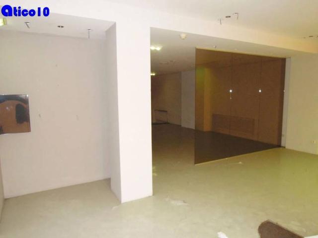 Local Comercial en venta en Llamaquique, Oviedo