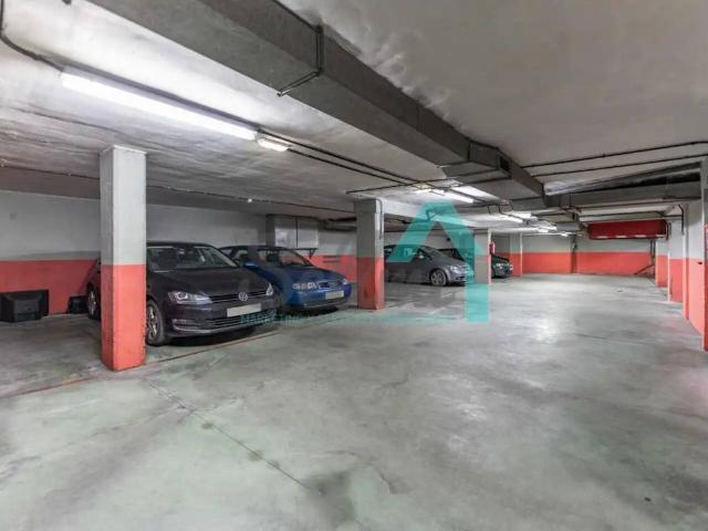 Local Comercial en venta en Prados de la Fuente, Oviedo