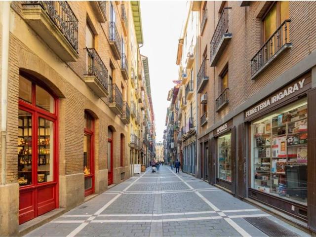 Local Comercial en venta en Casco Antiguo, Iruñerria