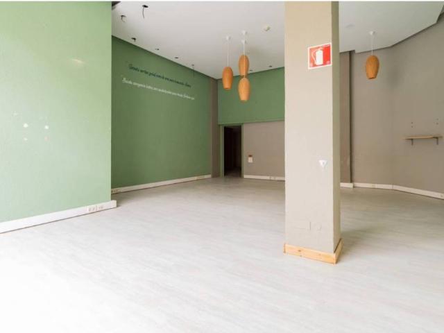 Local Comercial en venta en Zabalguneak, Pamplona / Iruña