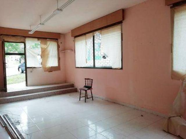 Local Comercial en venta en Parres