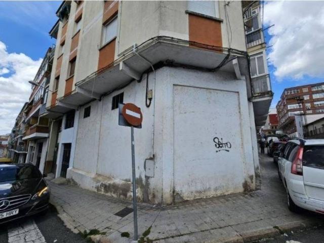 Local Comercial en venta en Miralvalle, Plasencia