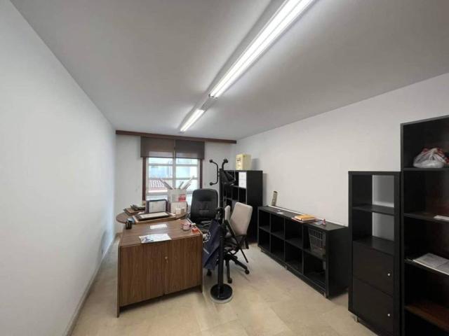 Local Comercial en venta en Poio