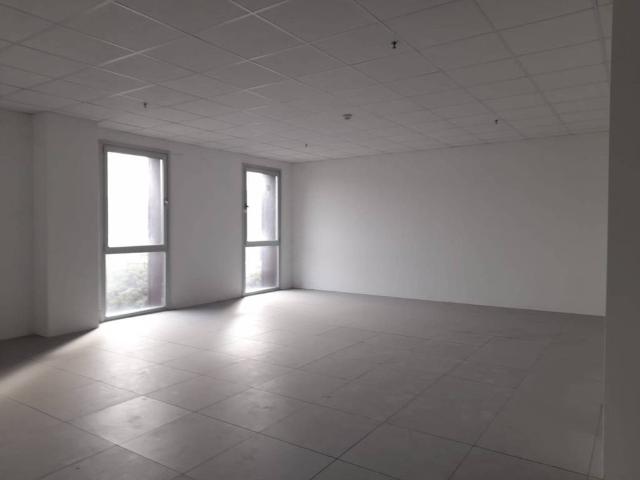 Local Comercial en venta en Fuentesnuevas, Ponferrada