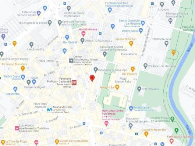Local Comercial en venta en Flores del Sil, El Bierzo