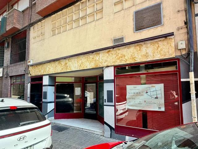 Local Comercial en venta en Flores del Sil, El Bierzo
