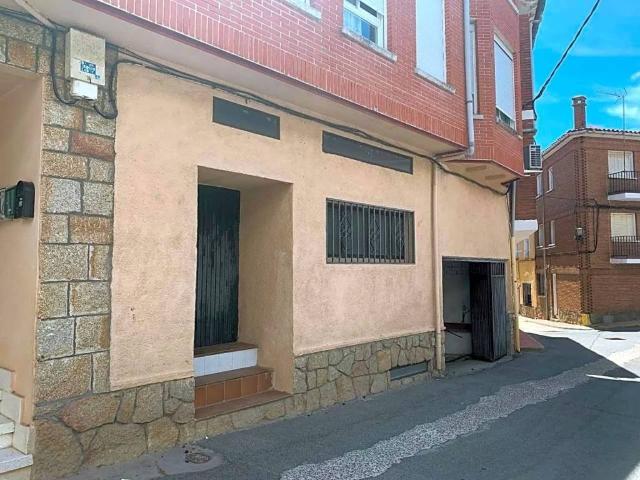 Local Comercial en venta en Poyales Del Hoyo, Castilla y León