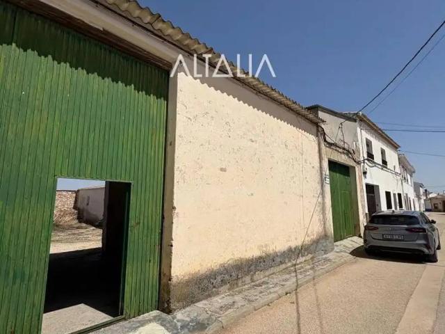 Local Comercial en venta en Pozorrubio, Castilla-La Mancha