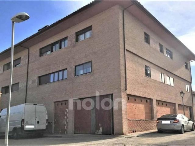 Local Comercial en venta en Recas, Castilla-La Mancha