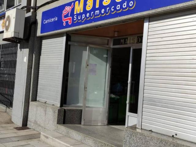 Local Comercial en venta en Ribeira, A Barbanza