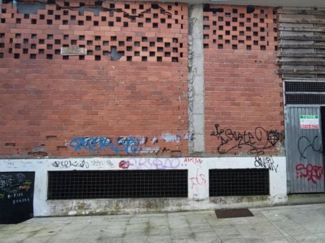 Local Comercial en venta en Ribeira, As Sarreiras