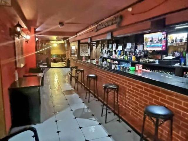 Local Comercial en venta en Ribeira, As Sarreiras