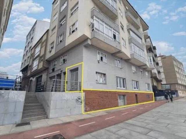 Local Comercial en venta en Ribeira, A Barbanza