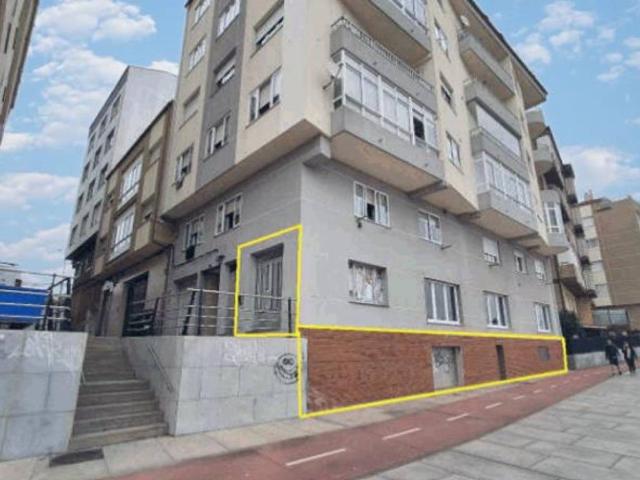 Local Comercial en venta en Ribeira, A Barbanza