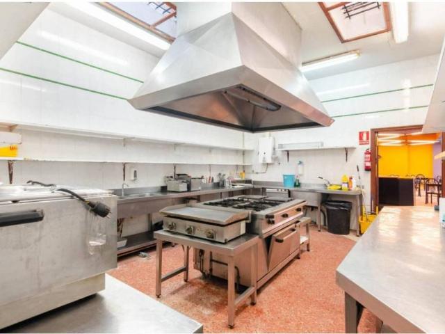 Local Comercial en venta en Salas, Asturias