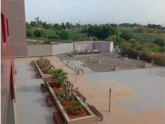 Local Comercial en venta en Salteras, Andalucía