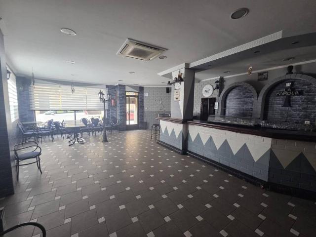 Local Comercial en venta en Trobajo del Camino, San Andrés Del Rabanedo