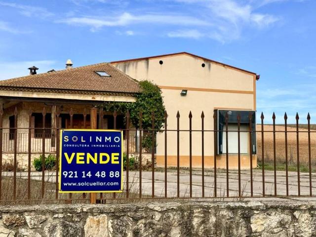 Local Comercial en venta en San Pedro De Gaíllos, Castilla y León