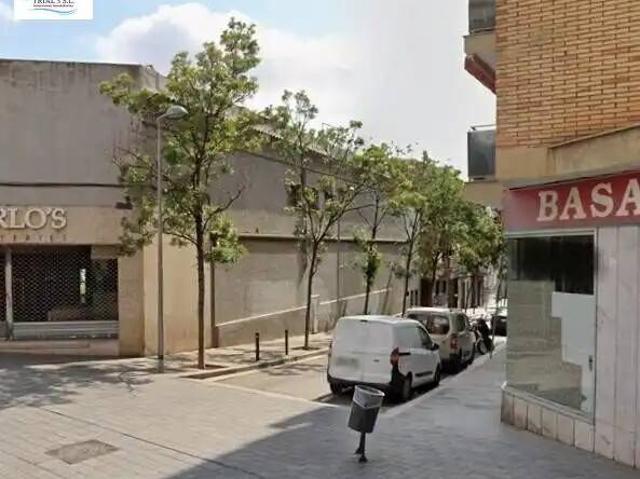 Local Comercial en venta en Riu Sud, Barcelonès
